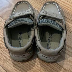 Kids Sperry top sider Velcro closure size 6